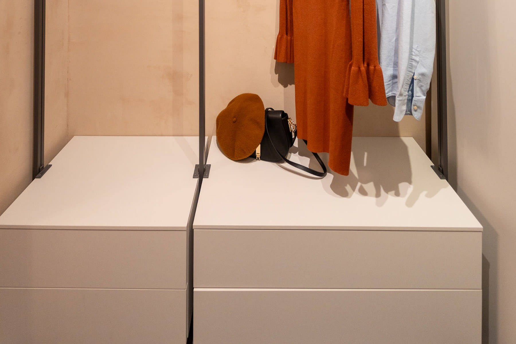 Arredo cabina armadio, Aita Suite Catania, cabina armadio e armadio di servizio Battistella