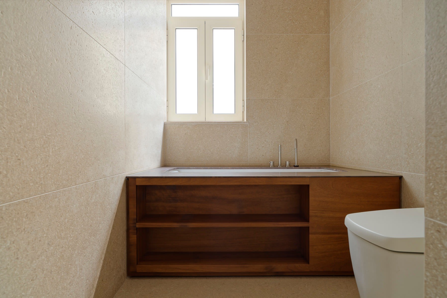 Arredamento zona bagno, Silema- Malta. Progetto di interior design CMC La Torre